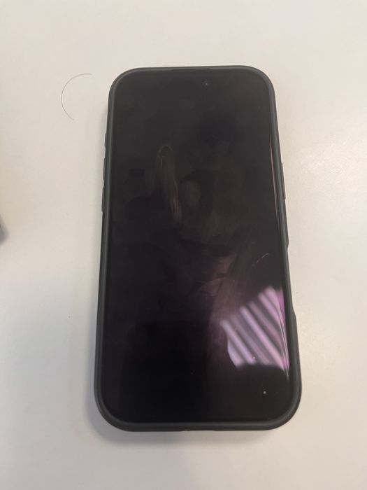 Телефон Iphone 17