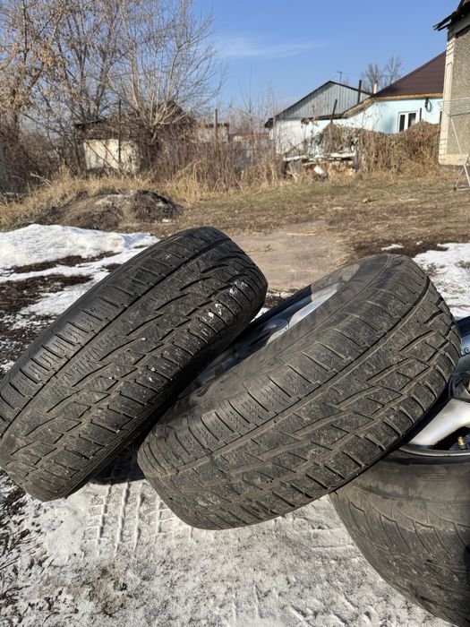 Диски с резиной в хорошем состояние!