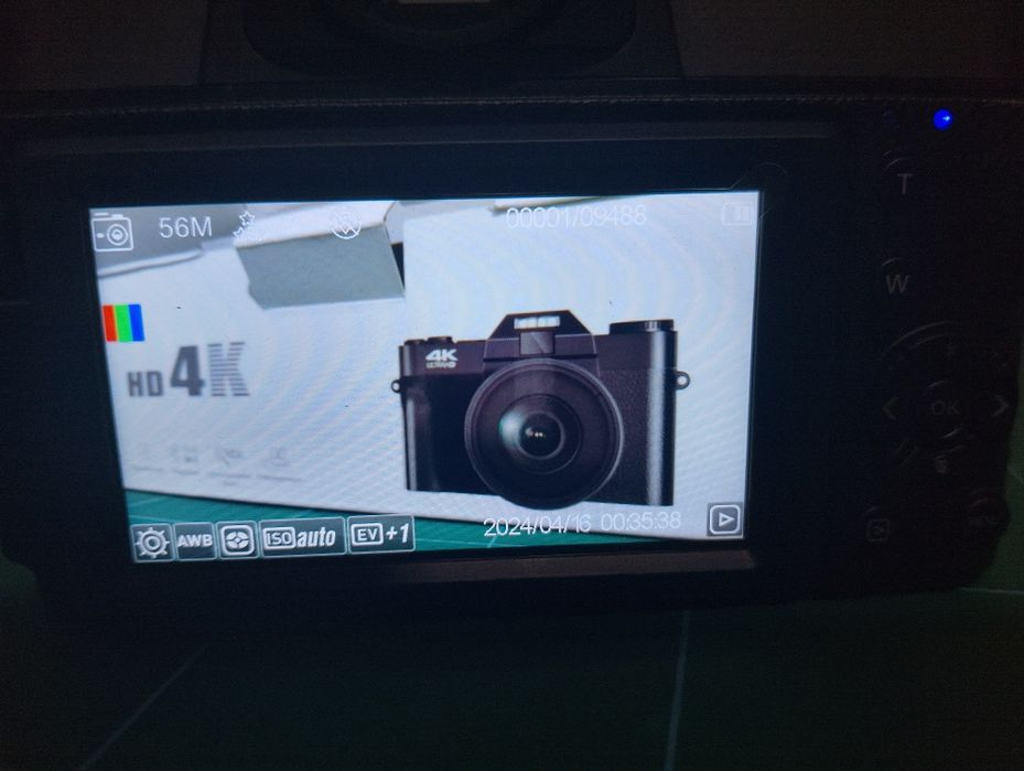 Фотоапарат 4К ultra HD + 64GB карта памет със няколко обектива.