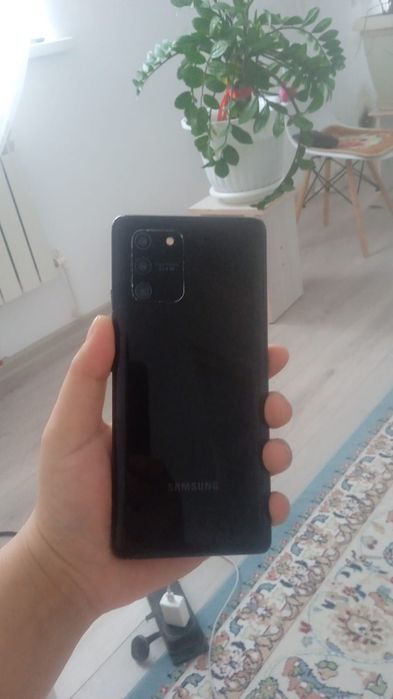 Самсунг с10 лайт срочно