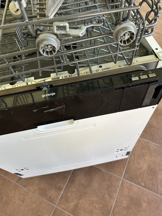 Вградена миялна машина Gorenje