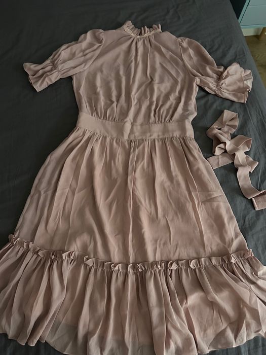 Платье женское на празник