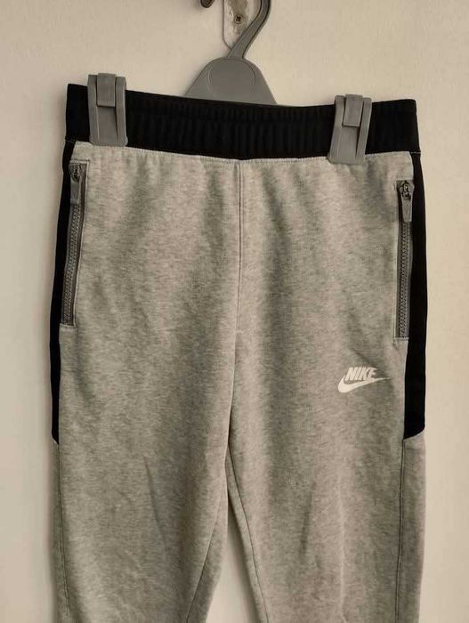 Детски долнища. Nike Training Trousers Mercurial тъмно сиво р. 147-158
