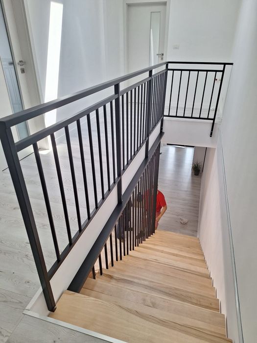 Scări, porți și balustrade metalice