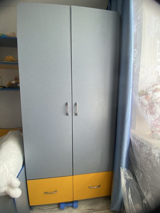 Продам в детскую комнату