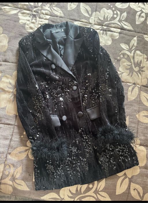 Продам красивый пиджак