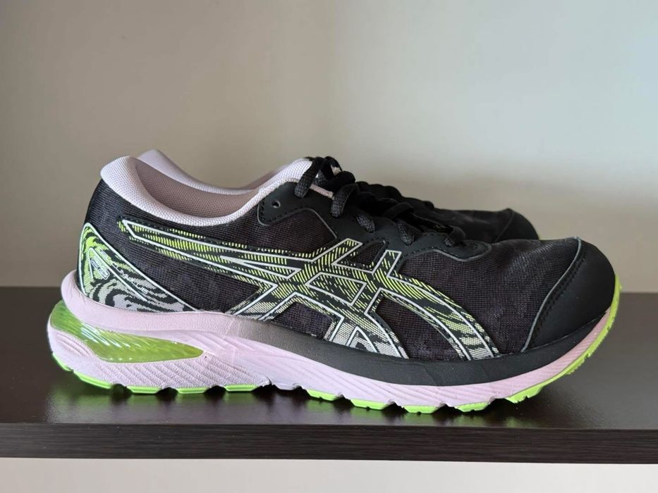 Asics GEL-CUMULUS 23 GS 39.5номер 25см Стелка Нови с Кутия