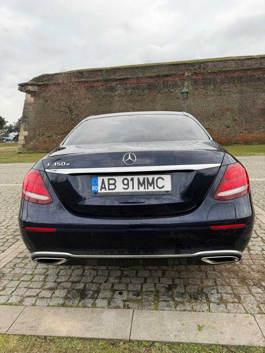 Vând Mercedes-Benz  E350E,PLUG in HYBRID