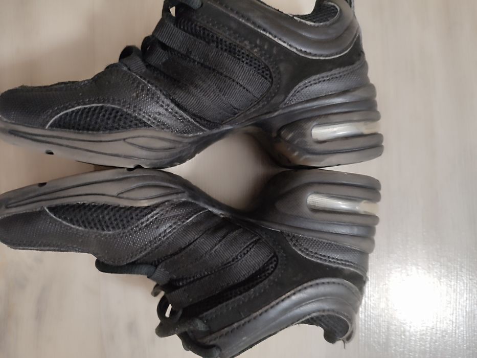 Джазовки кроссовки для танцев