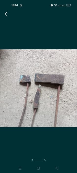 Продам зарядник.