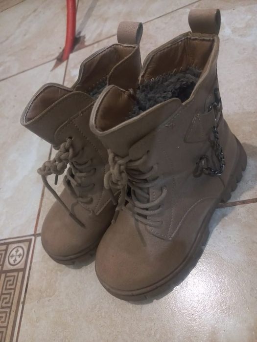 Отдам даром сапоги,етік