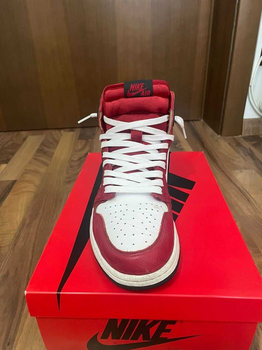 Air Jordan 1 Retro High Satin Snake Chicago