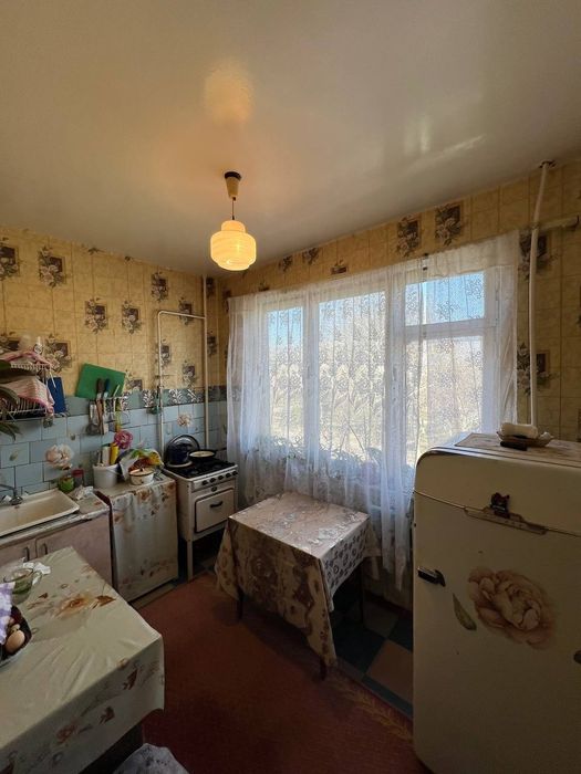 3 xonalik kvartera sotiladi