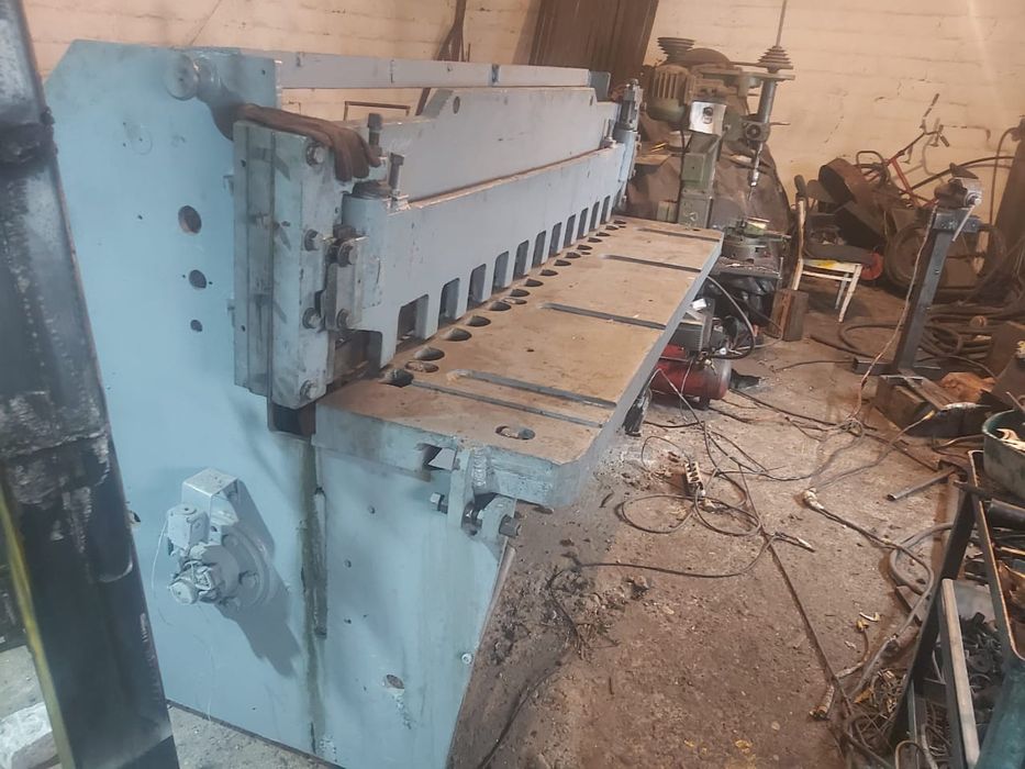 Продам гильотину НГ3316