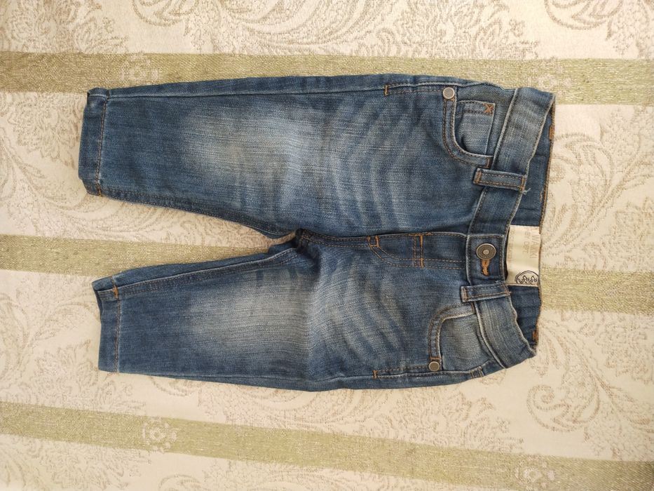 Продам детские джинсы