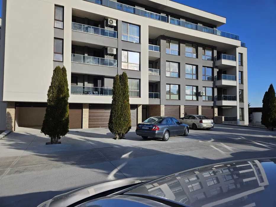 Тристаен апартамент с гараж  Асеновград!