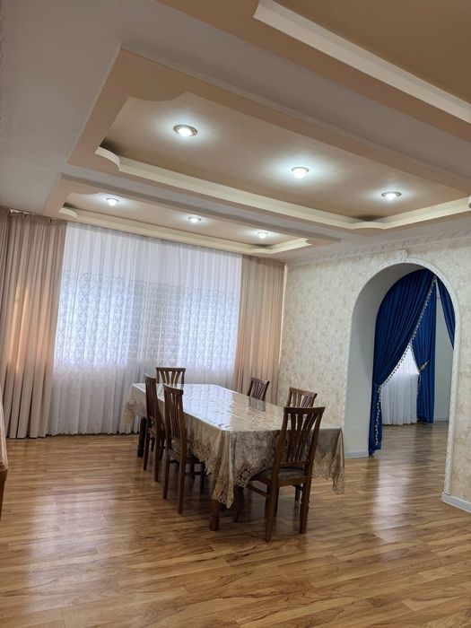 Срочно Сдаётся участок Саракулька Узбум 8-сотк 2-этажный 6-ком 4-сан