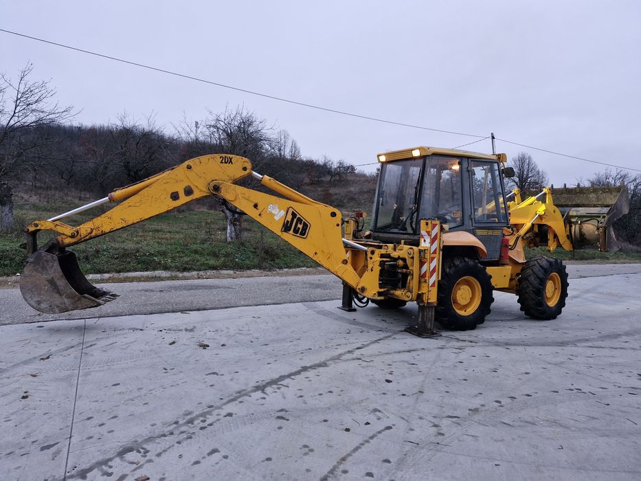 Buldoexcavator JCB 2CX 4×4