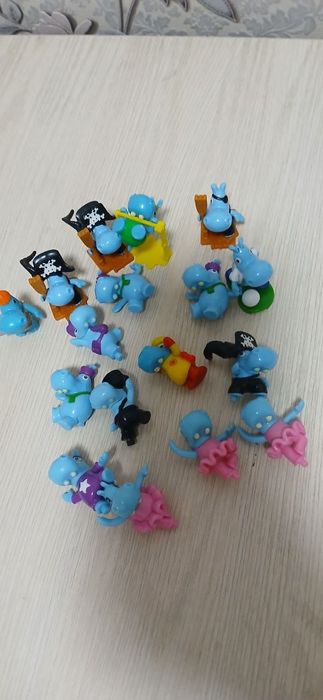 Очень много разных киндеров