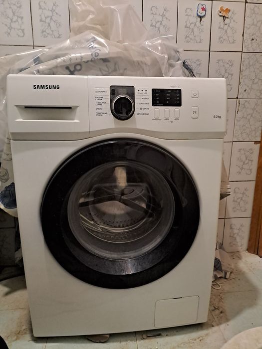 Продам автомат машинку 6 кг