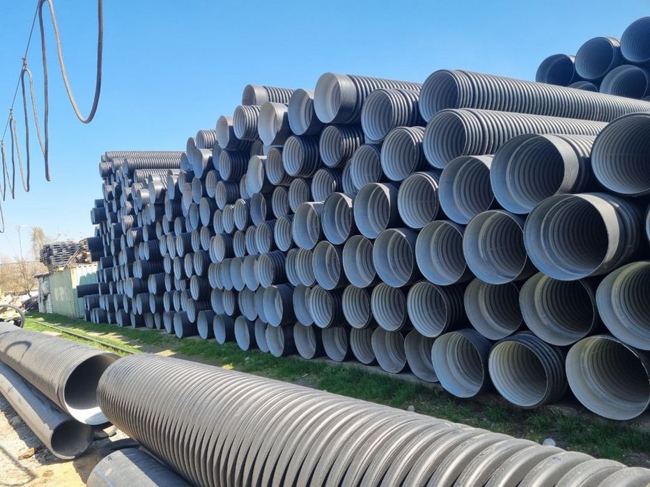 Пластмасса труби