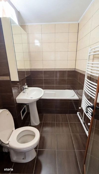 Năvodari-Peco-duplex etajul 4 si 5.
