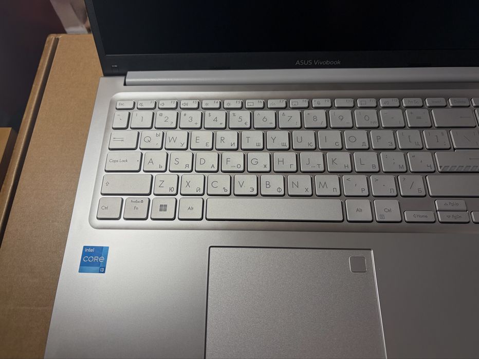 ASUS Vivobook 15 X1504VA