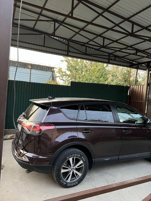 Внедорожник RAF 4