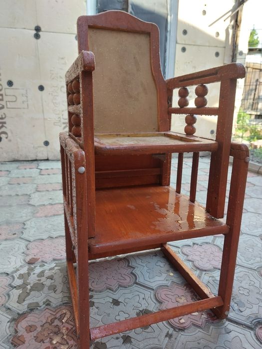 Продам детский стул