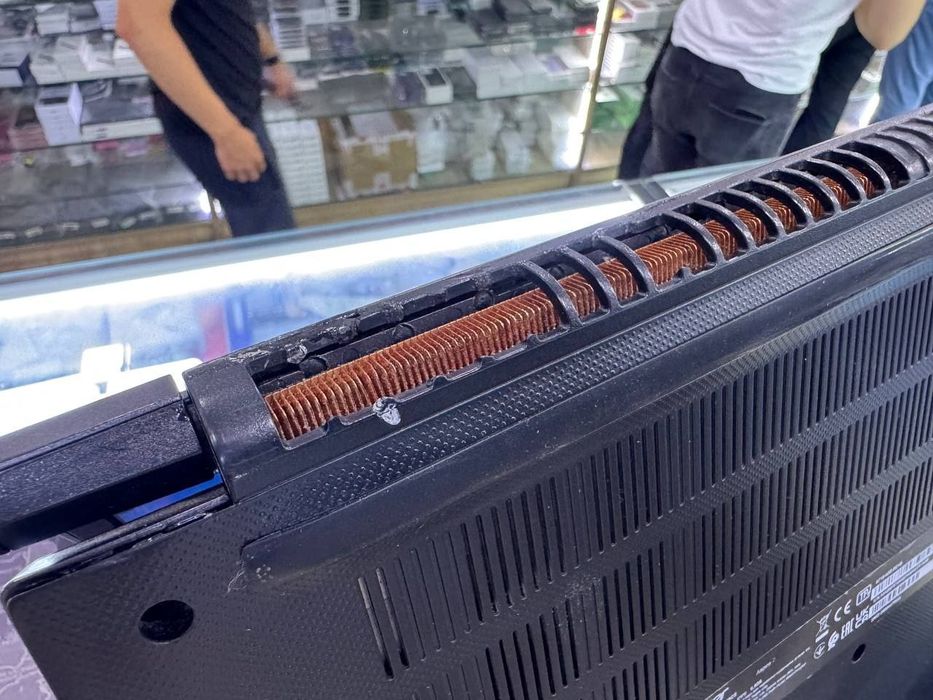 Acer igrovoy noutbuk arzonga sotilmoqda ulgurib qoling