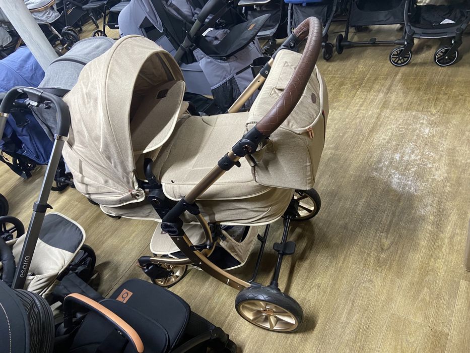 Коляска LUXMOM