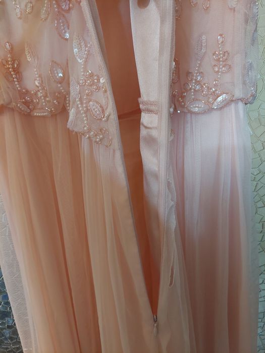 Официална  рокля