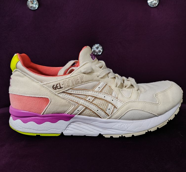 Продам кросс ASICS TYGER GEL-Lyte 5