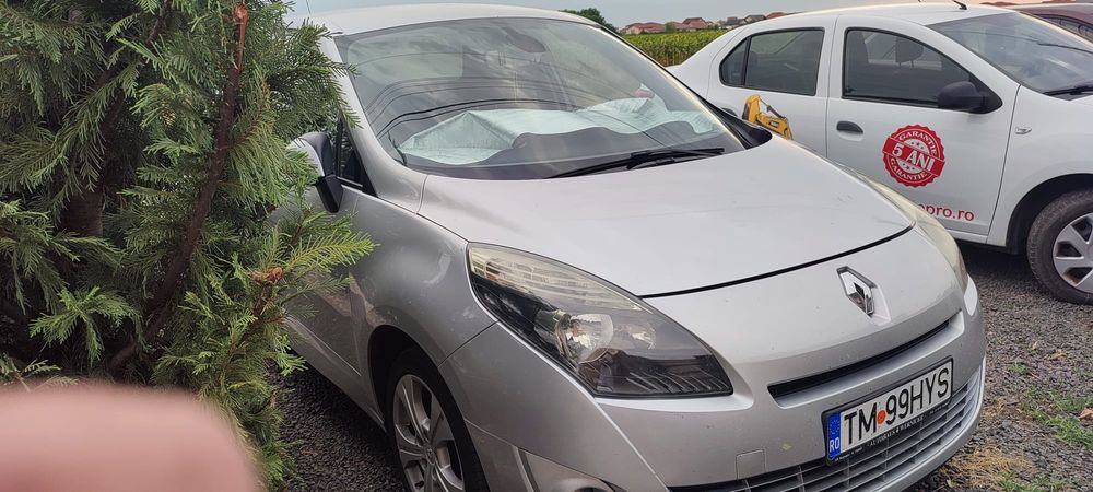 RENAULT Grand Scenic 2011