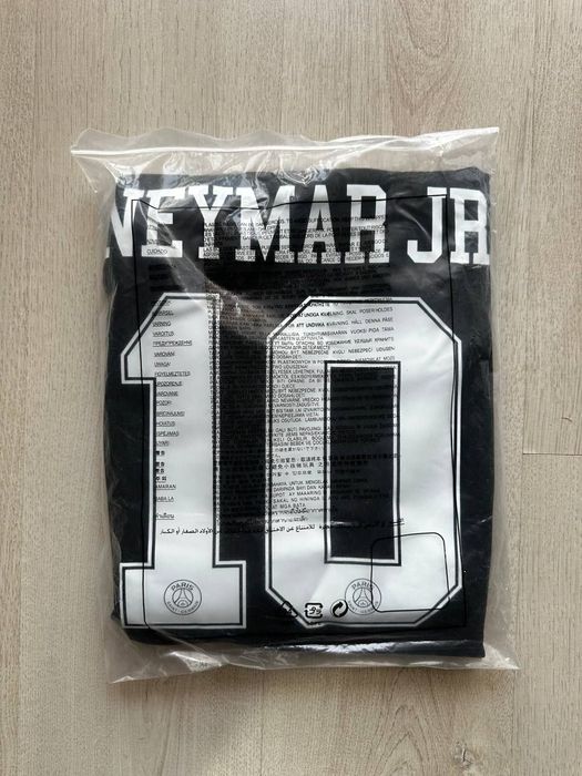 Эксклюзивная форма Неймара Джуниора