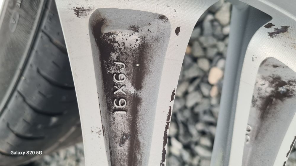 Оригинални джанти Сузуки 5/114.3 Suzuki SX4  5x114.3