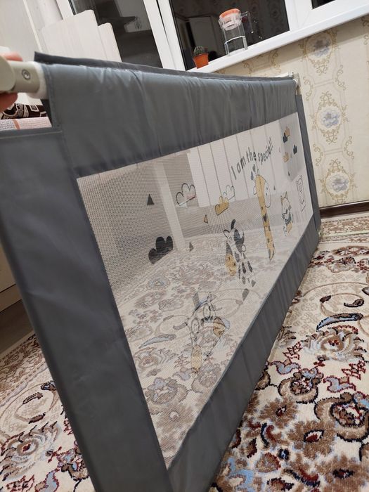 Защитные бортики,  барьеры