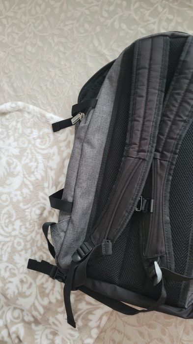 Rucsac  cu accesorii pt drumetii  marca vives