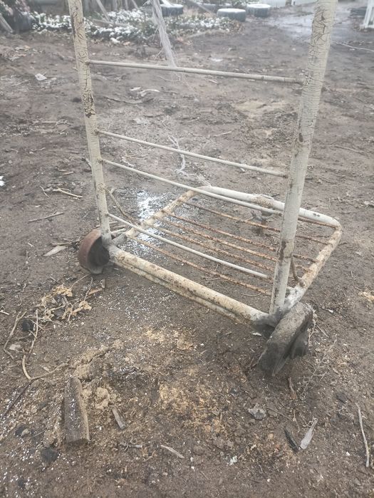 Продам недорого каляскудля огорода