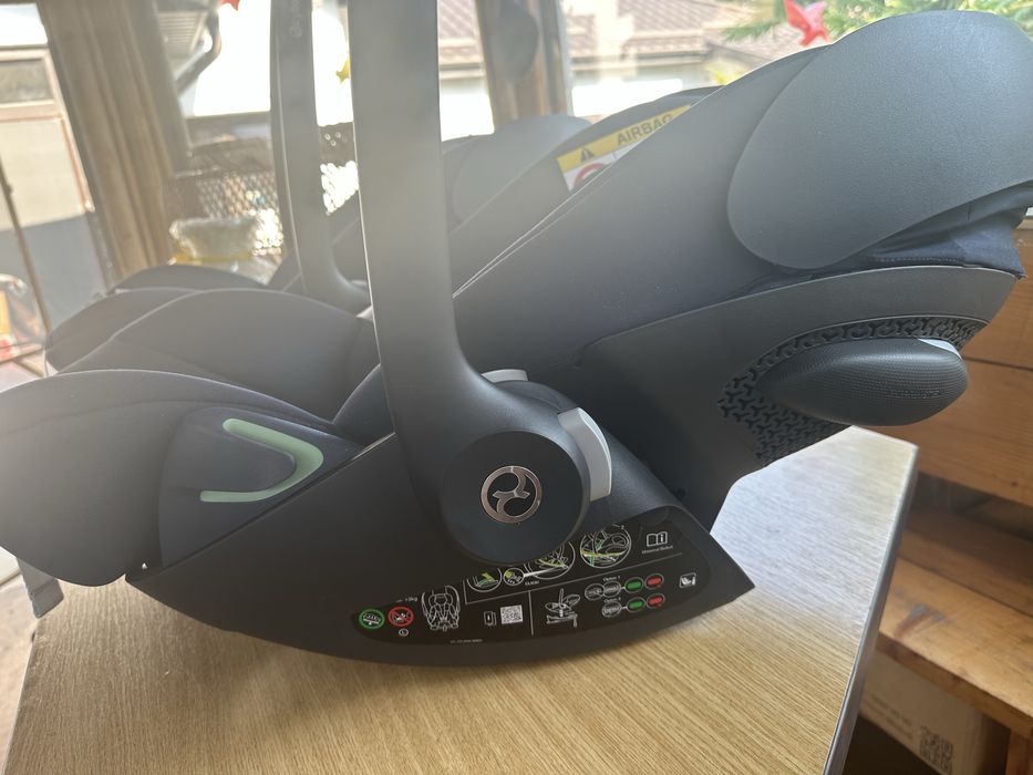 Scoica scaun auto Cybex Cloud G i-Size bleumarin