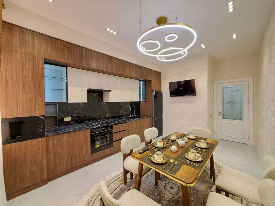 3х комнатная ЛЮКС квартира 110кв/м на 3 этаже, Гелион