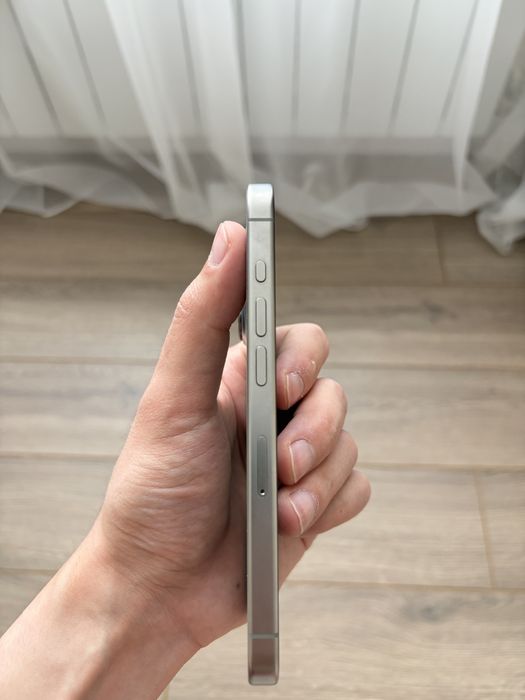 Продам iPhone 15PRO 128гб