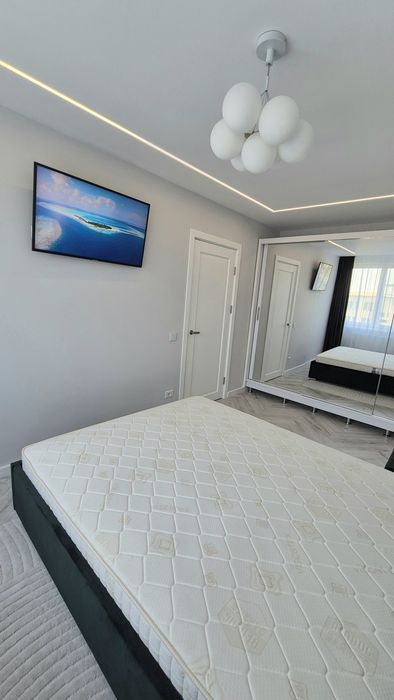 Inchiriez apartament 2 camere decomandate -  ultracentral Bucovina-Tribunal  - prima inchiriere