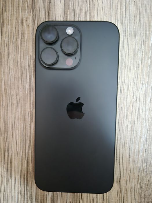 Продам IPhone 16pro max 256g