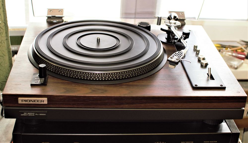 Проигрыватель виниловых дисков Pioneer PL-1200A