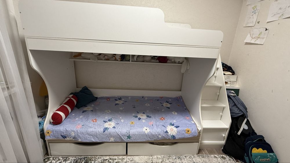 Продам Двухъярусную Кровать