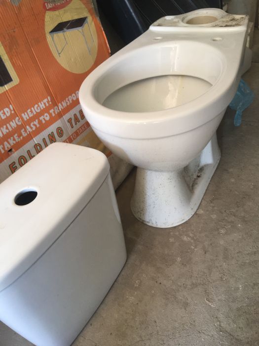 Унитаз с бачком хорошее состояние