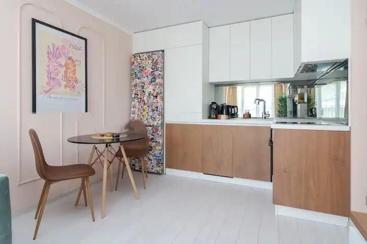 Дава се под наем Двустаен апартамент в София, Хладилника - 40 кв.м за 750 € - Снимка #4