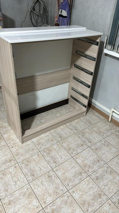 Продам комод деревянный