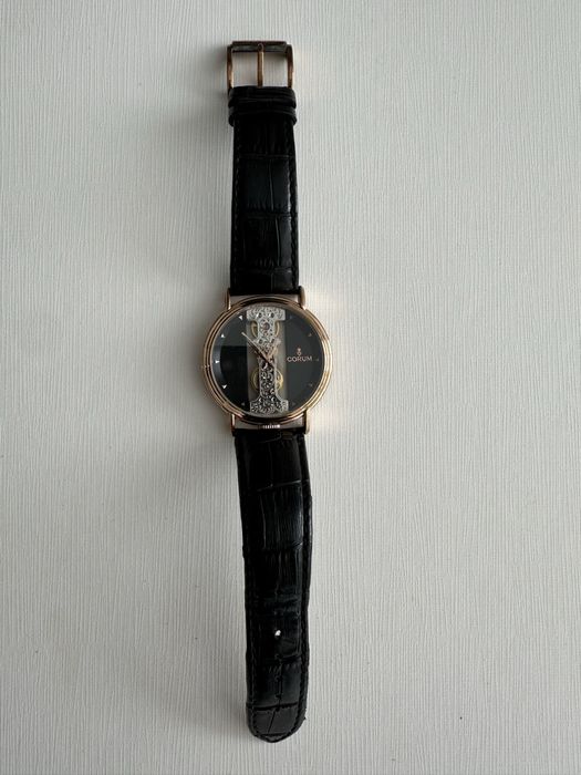 Мужские часы CORUM